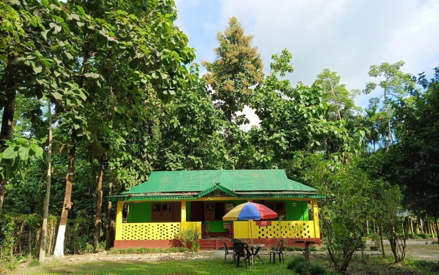 Leo Jungle Retreat By Stayapart , Jaldapara Madari Hat Екстериор снимка