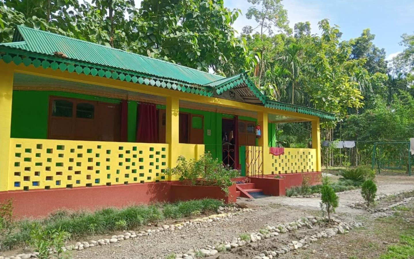 Leo Jungle Retreat By Stayapart , Jaldapara Madari Hat Екстериор снимка
